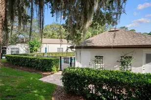 5117 Fairway 1 Dr, Valrico, FL 33596 - Photo 7