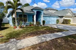 8415 Canterbury Lake Blvd, Tampa, FL 33619 - Photo 3