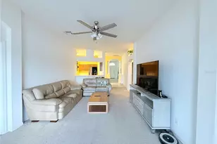 8415 Canterbury Lake Blvd, Tampa, FL 33619 - Photo 43