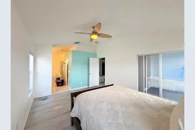 8415 Canterbury Lake Boulevard, Tampa, FL 33619 - Photo 17