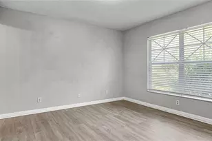 9402 Charlesberg Dr, Tampa, FL 33635 - Photo 7