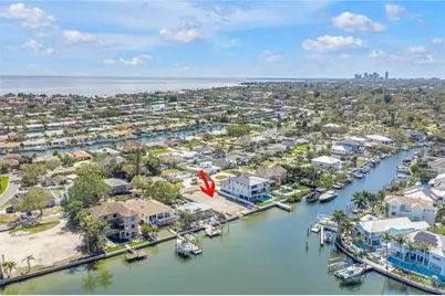 2129 Bayou Grande Boulevard NE, Saint Petersburg, FL 33703 - Photo 9