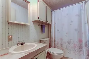 4550 Charter St, Zephyrhills, FL 33542 - Photo 21