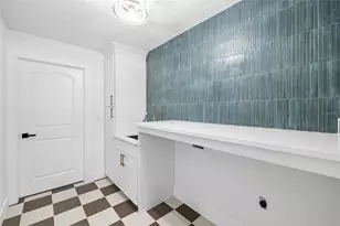 512 Crystal Grove Blvd, Lutz, FL 33548 - Photo 47