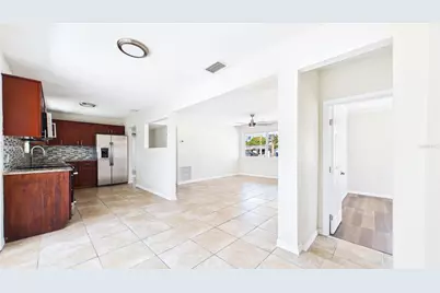 4418 W Fairview Heights, Tampa, FL 33616 - Photo 7