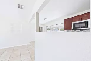 4418 W Fairview Heights, Tampa, FL 33616 - Photo 13