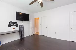 13330 Waterford Castle Dr, Dade City, FL 33525 - Photo 7