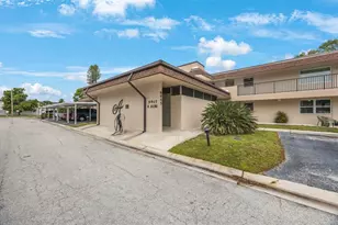 9945 47th Ave N, Saint Petersburg, FL 33708 - Photo 1
