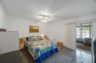 9945 47th Ave N, Saint Petersburg, FL 33708 - Photo 15