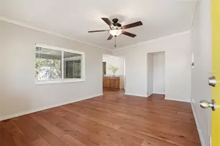 4400 13th Ave N, Saint Petersburg, FL 33713 - Photo 7