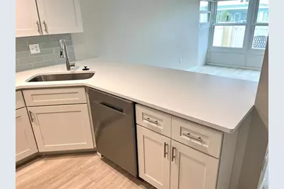 661 Poinsettia Avenue #109, Clearwater Beach, FL 33767 - Photo 29