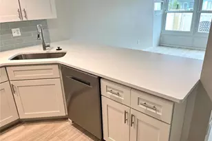 661 Poinsettia Ave, Clearwater Beach, FL 33767 - Photo 29