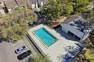 7830 Niagara Ave, Tampa, FL 33617 - Photo 25