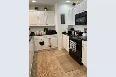 628 Cleveland Street #1002, Clearwater, FL 33755 - Photo 9