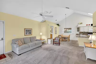 1122 Golfview Woods Drive #1122, Sun City Center, FL 33573 - Photo 9