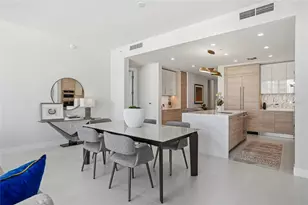 301 1st St S, Saint Petersburg, FL 33701 - Photo 7