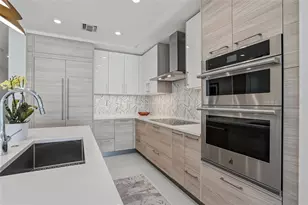301 1st St S, Saint Petersburg, FL 33701 - Photo 19