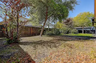 3102 Old Spring Pl, Tampa, FL 33618 - Photo 21