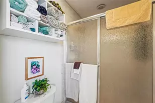 312 Thorn Hill Pl, Sun City Center, FL 33573 - Photo 13