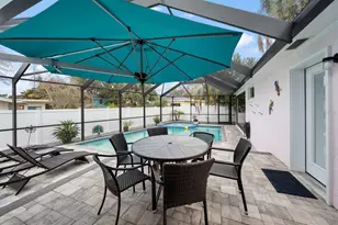 216 Grove Cir S, Dunedin, FL 34698 - Photo 23