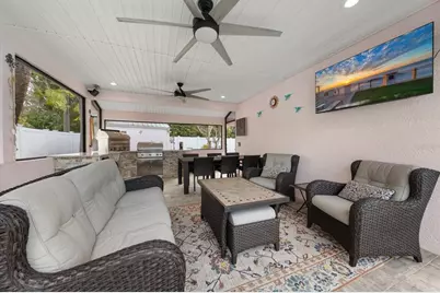 216 Grove Circle S, Dunedin, FL 34698 - Photo 3