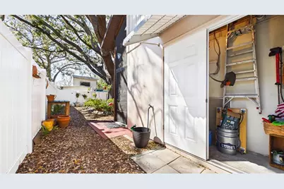 4319 S Cameron Avenue, Tampa, FL 33611 - Photo 43