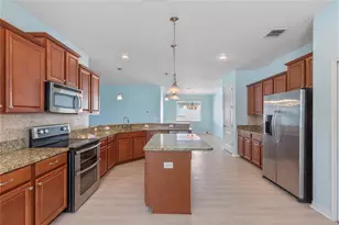 2626 Yukon Cliff Dr, Ruskin, FL 33570 - Photo 15