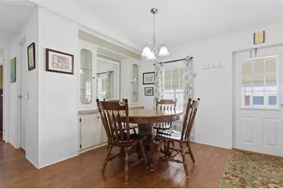 5533 Regal Way, Zephyrhills, FL 33541 - Photo 11