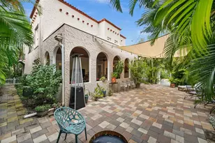 325 49th Street N, Saint Petersburg, FL 33710 - Photo 5