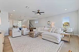 4749 Legacy Park Dr, Tampa, FL 33611 - Photo 21