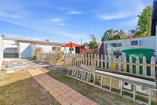 8907 N Tampa St, Tampa, FL 33604 - Photo 29