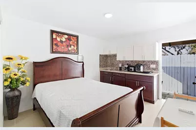 8907 N Tampa Street, Tampa, FL 33604 - Photo 33