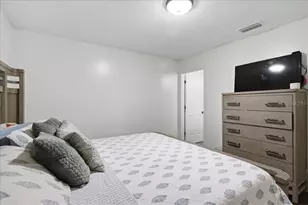 18101 Paradise Point Dr W, Tampa, FL 33647 - Photo 23