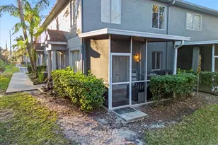 18101 Paradise Point Dr W, Tampa, FL 33647 - Photo 3