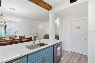 18101 Paradise Point Dr W, Tampa, FL 33647 - Photo 11