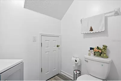 18101 Paradise Point Drive W, Tampa, FL 33647 - Photo 19