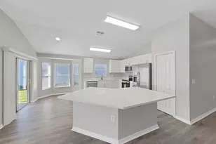 705 Straw Lake Dr, Brandon, FL 33510 - Photo 9