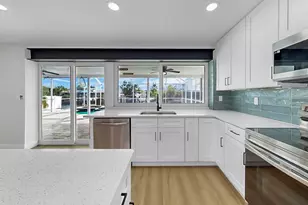 6515 Santiago Ct, Apollo Beach, FL 33572 - Photo 11