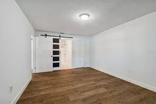 8199 Terrace Garden Dr N, Saint Petersburg, FL 33709 - Photo 29