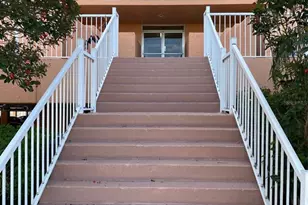 7430 Sunshine Skyway Ln S, Saint Petersburg, FL 33711 - Photo 1