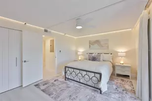 7430 Sunshine Skyway Ln S, Saint Petersburg, FL 33711 - Photo 21