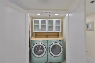 7430 Sunshine Skyway Ln S, Saint Petersburg, FL 33711 - Photo 5