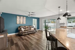 101 Chestnut Cir, Safety Harbor, FL 34695 - Photo 15