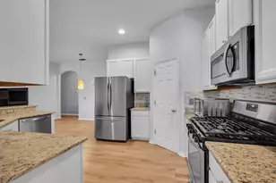 16315 Bridgelawn Ave, Lithia, FL 33547 - Photo 11