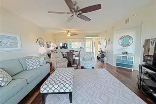 6205 Shoreline Dr, Saint Petersburg, FL 33708 - Photo 7