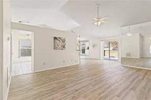 603 Sand Ridge Dr, Valrico, FL 33594 - Photo 11