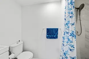 6807 Dickinson Ct, Tampa, FL 33634 - Photo 9