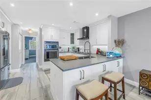 117 Yacht Club Ln, Tierra Verde, FL 33715 - Photo 21