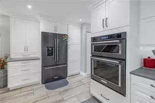 117 Yacht Club Ln, Tierra Verde, FL 33715 - Photo 25