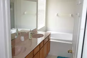 10514 Beneva Dr, Tampa, FL 33647 - Photo 7